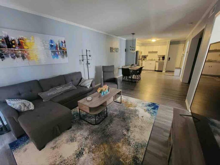 הילטון הד איילנד 2022 Renovated 2-Bdrm Cozy, Lovely Condo W/Parking! מראה חיצוני תמונה