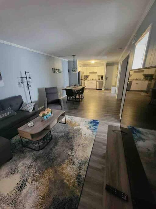הילטון הד איילנד 2022 Renovated 2-Bdrm Cozy, Lovely Condo W/Parking! מראה חיצוני תמונה