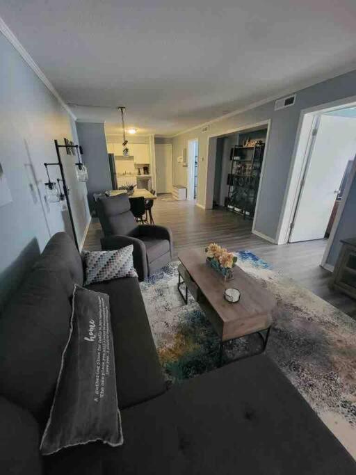 הילטון הד איילנד 2022 Renovated 2-Bdrm Cozy, Lovely Condo W/Parking! מראה חיצוני תמונה