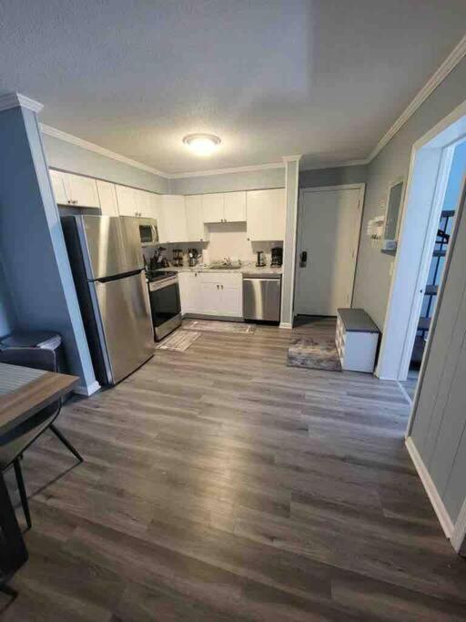הילטון הד איילנד 2022 Renovated 2-Bdrm Cozy, Lovely Condo W/Parking! מראה חיצוני תמונה
