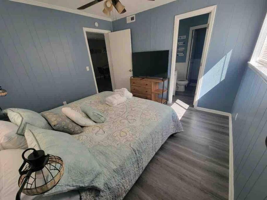 הילטון הד איילנד 2022 Renovated 2-Bdrm Cozy, Lovely Condo W/Parking! מראה חיצוני תמונה