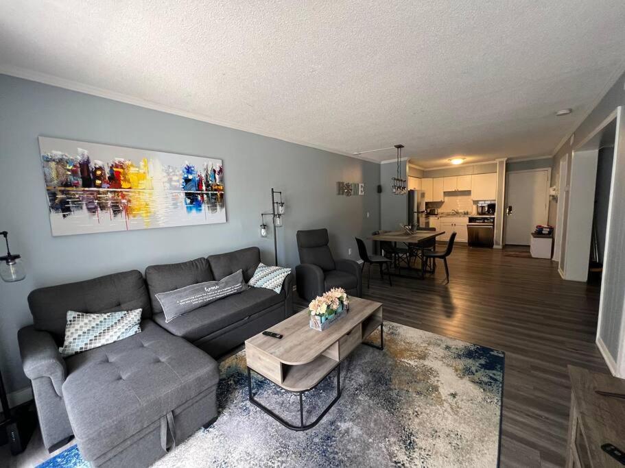 הילטון הד איילנד 2022 Renovated 2-Bdrm Cozy, Lovely Condo W/Parking! מראה חיצוני תמונה