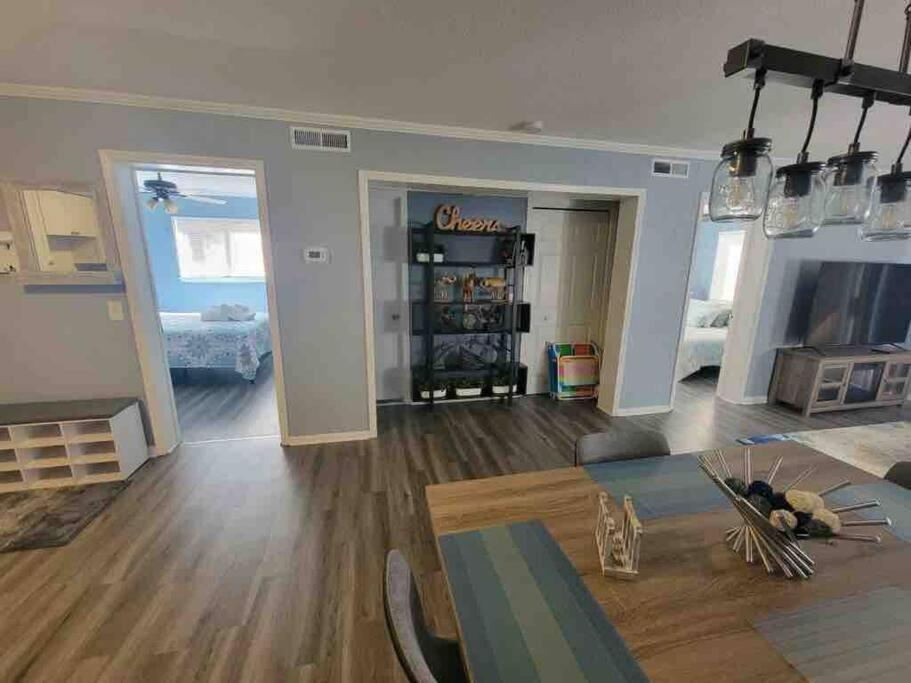 הילטון הד איילנד 2022 Renovated 2-Bdrm Cozy, Lovely Condo W/Parking! מראה חיצוני תמונה