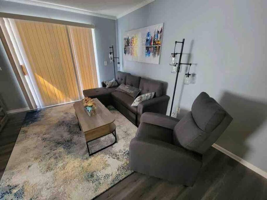 הילטון הד איילנד 2022 Renovated 2-Bdrm Cozy, Lovely Condo W/Parking! מראה חיצוני תמונה